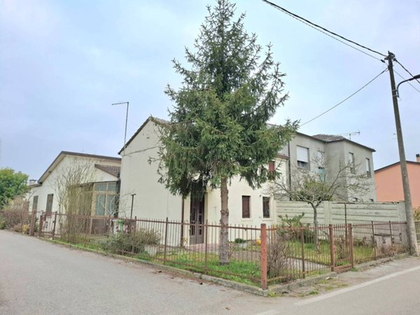 casa indipendente in vendita a Rovigo in zona Boara Polesine