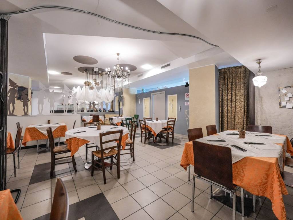 negozio in vendita a Rovigo in zona San Pio X