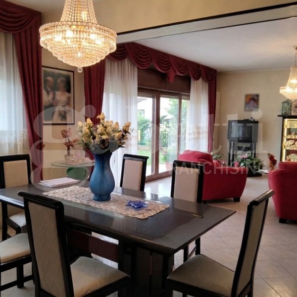 appartamento in vendita a Rovigo in zona Centro Storico