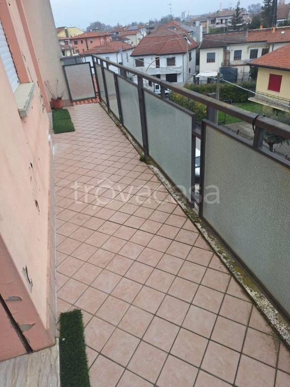 appartamento in vendita a Rovigo in zona Tassina