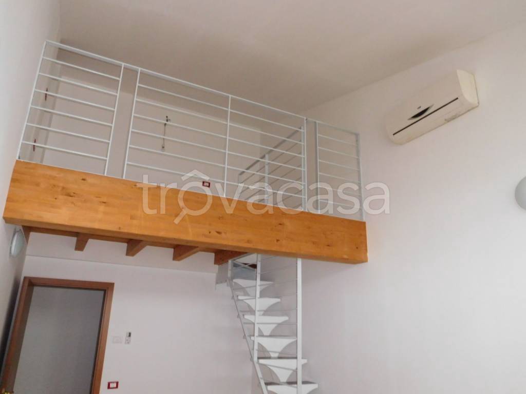 ufficio in vendita a Rovigo
