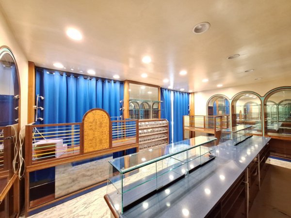 negozio in vendita a Rovigo