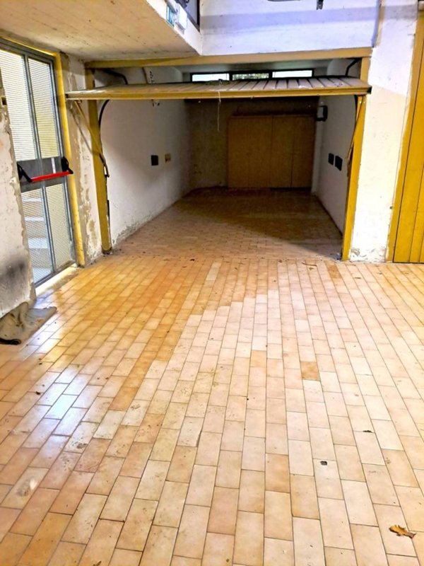 locale di sgombero in vendita a Rovigo