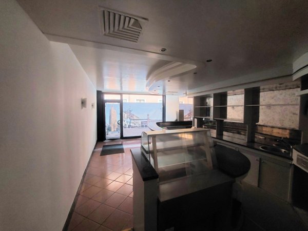 negozio in vendita a Rovigo in zona Centro Storico