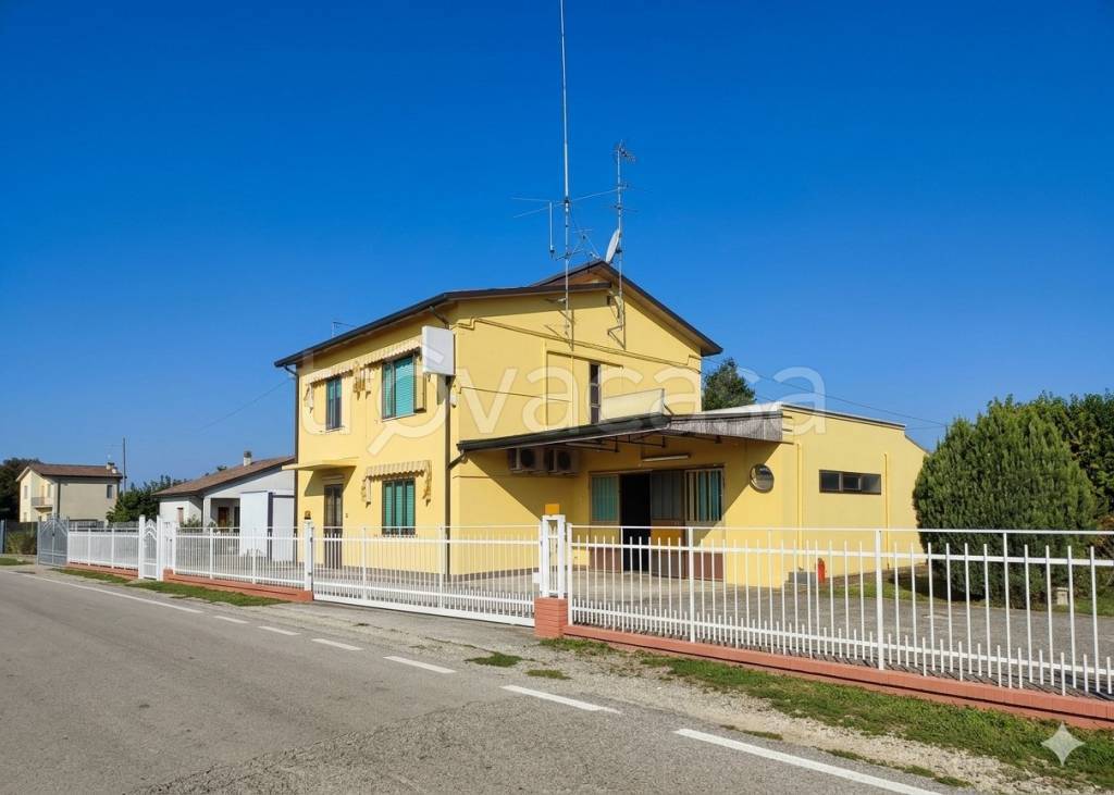 casa indipendente in vendita a Rovigo in zona San Sisto