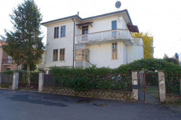 casa indipendente in vendita a Rovigo in zona Commenda