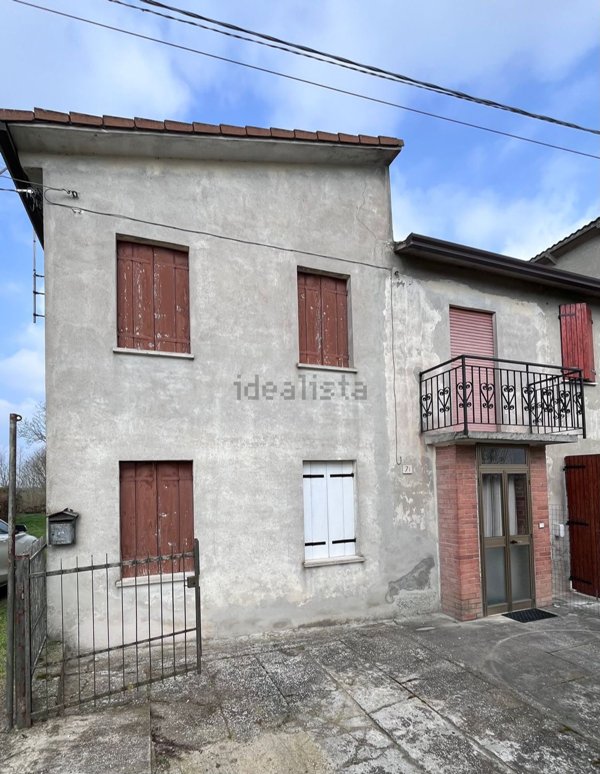 casa indipendente in vendita a Rovigo in zona Sant'Apollinare