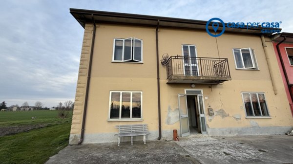 casa semindipendente in vendita a Rovigo in zona Grignano Polesine