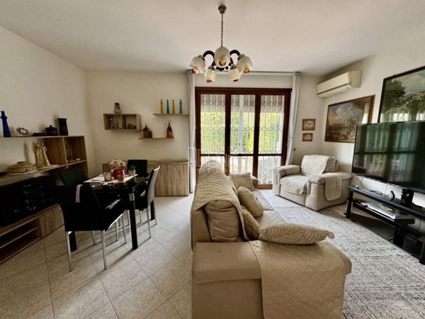 casa indipendente in vendita a Rovigo in zona Tassina