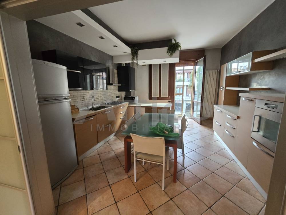 appartamento in vendita a Rovigo in zona Centro Storico