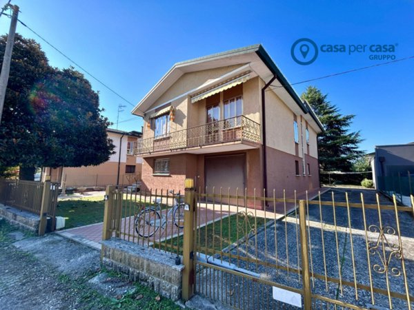 casa indipendente in vendita a Rovigo in zona Grignano Polesine