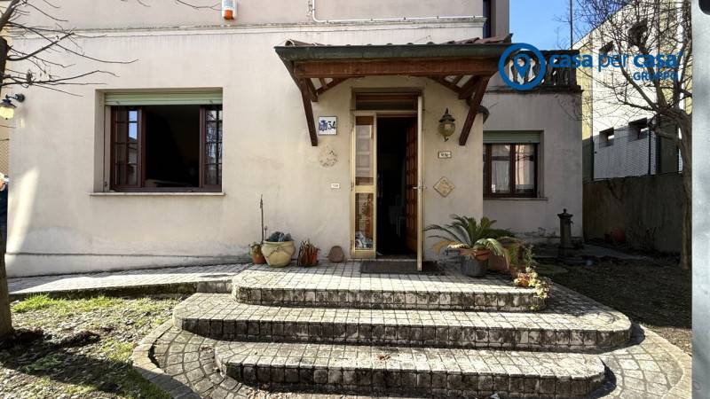 casa indipendente in vendita a Rovigo in zona Centro Storico