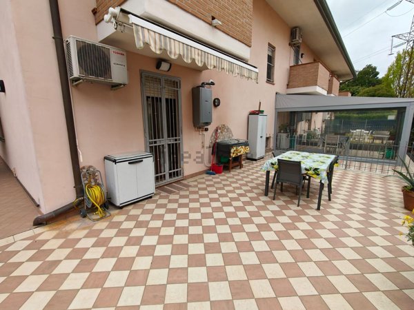 casa indipendente in vendita a Rovigo in zona San Pio X