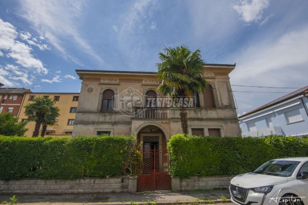 casa indipendente in vendita a Rovigo in zona Centro Storico