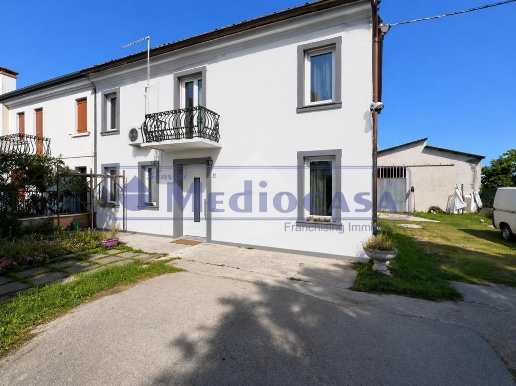 casa indipendente in vendita a Rovigo