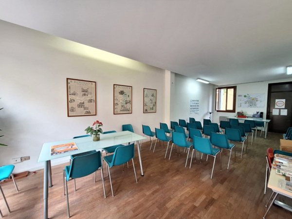 negozio in vendita a Rovigo