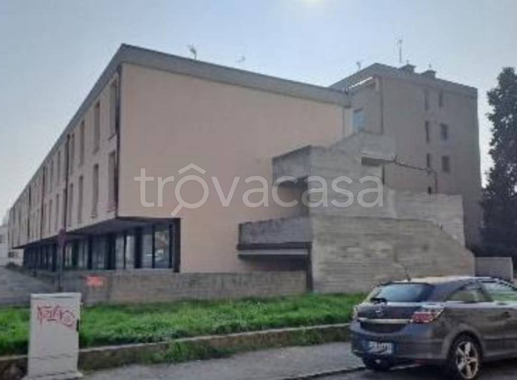 ufficio in vendita a Rovigo in zona Commenda