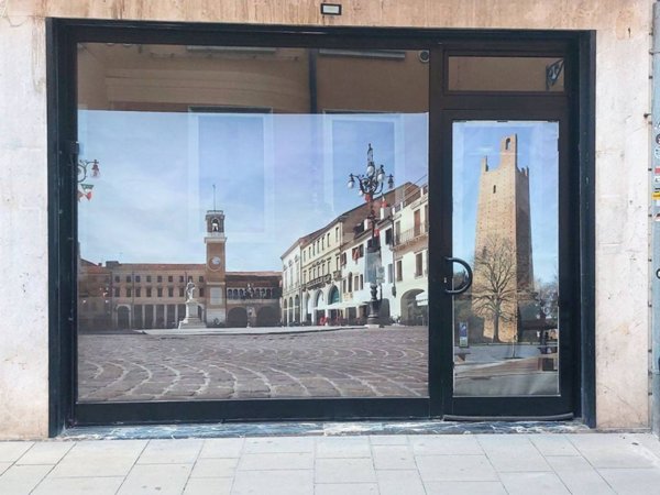 negozio in vendita a Rovigo in zona Centro Storico