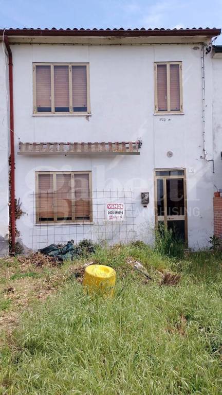 casa indipendente in vendita a Rovigo in zona Granzette