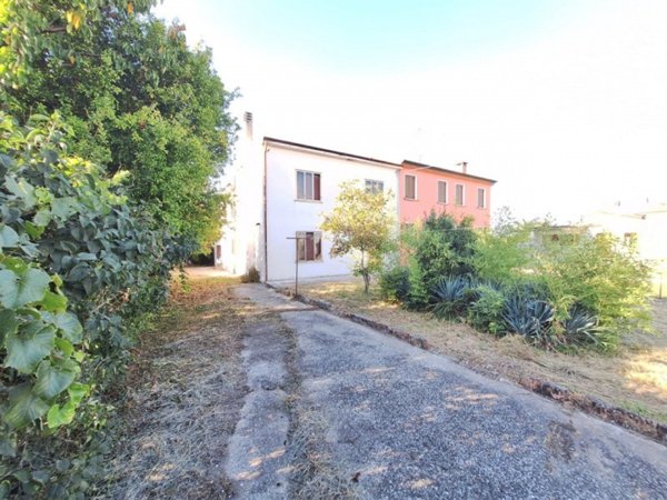 casa indipendente in vendita a Rovigo in zona Boara Polesine