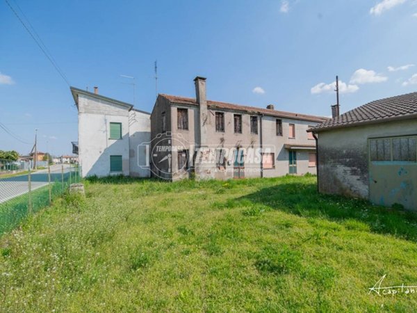 casale in vendita a Rovigo