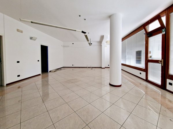 ufficio in vendita a Rovigo