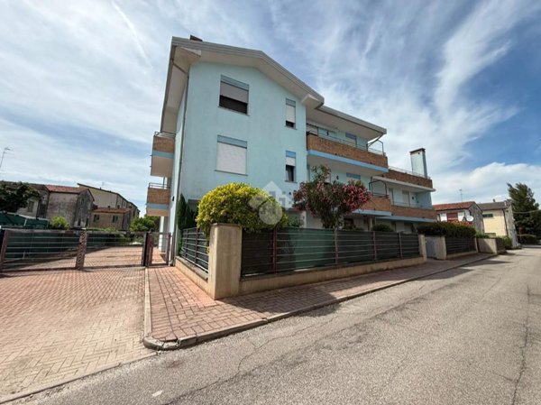 appartamento in vendita a Rovigo in zona Granzette