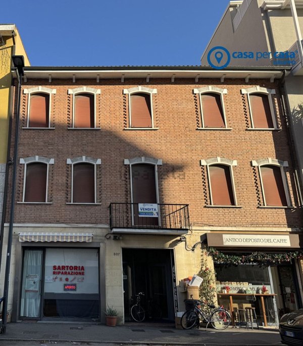 casa indipendente in vendita a Rovigo in zona Centro Storico