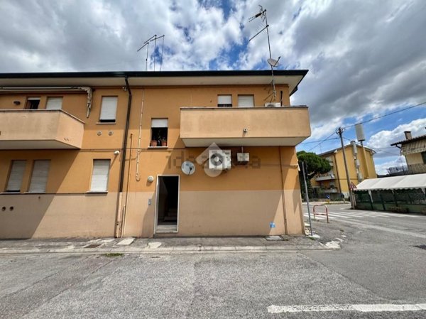 appartamento in vendita a Rovigo in zona Tassina