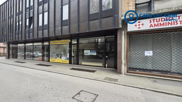 negozio in vendita a Rovigo in zona Centro Storico