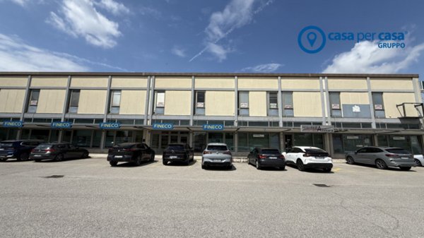 ufficio in vendita a Rovigo in zona Borsea