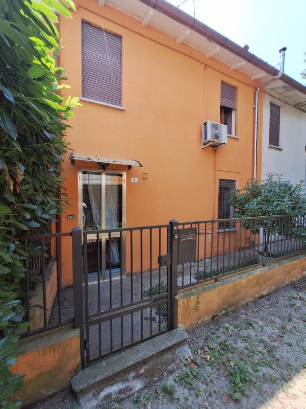 casa indipendente in vendita a Rovigo in zona Centro Storico