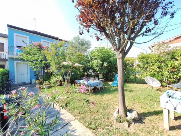 casa indipendente in vendita a Rovigo in zona San Pio X