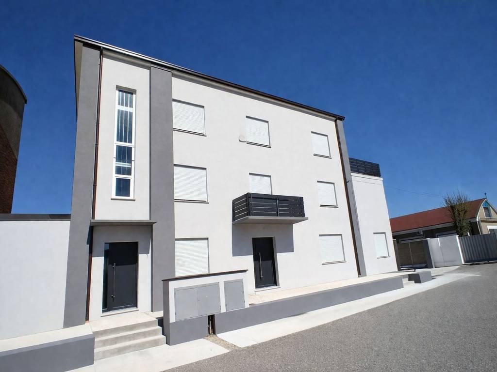 appartamento in vendita a Rovigo in zona Granzette