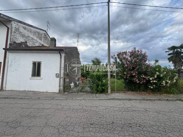appartamento in vendita a Rovigo in zona Boara Polesine