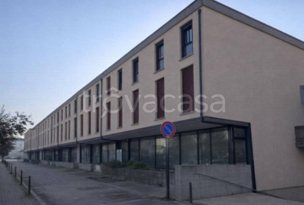 ufficio in vendita a Rovigo in zona Commenda