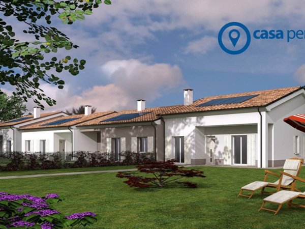 casa indipendente in vendita a Rovigo in zona Commenda