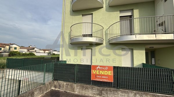 appartamento in vendita a Rovigo in zona Tassina