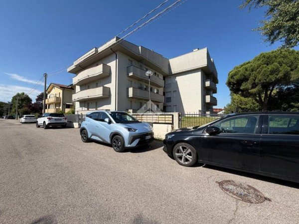 appartamento in vendita a Rovigo in zona Commenda