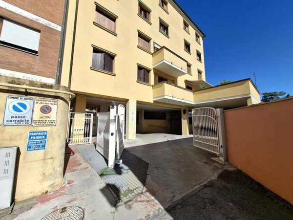 locale di sgombero in vendita a Rovigo in zona Centro Storico
