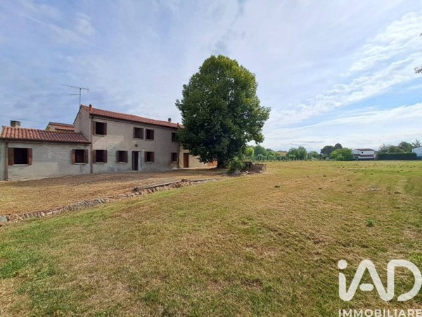 casa indipendente in vendita a Rovigo in zona Centro Storico