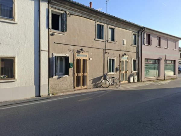 casa indipendente in vendita a Rovigo in zona Grignano Polesine