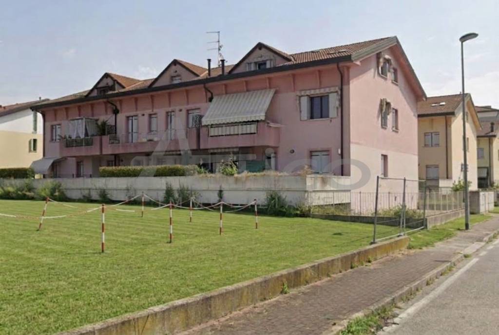 appartamento in vendita a Rovigo in zona Commenda