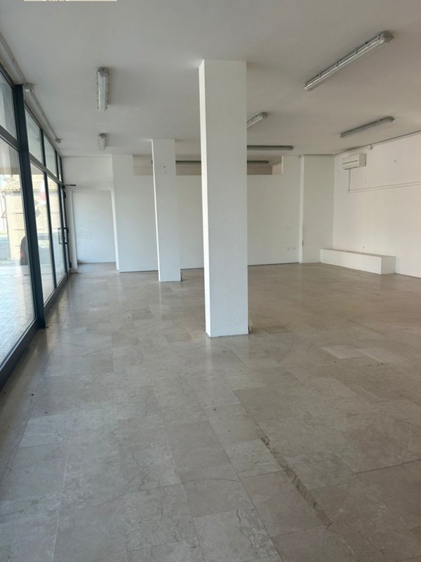 negozio in vendita a Rovigo