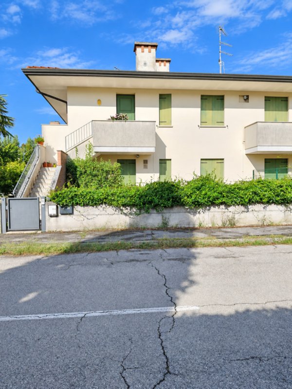 appartamento in vendita a Rovigo in zona Commenda