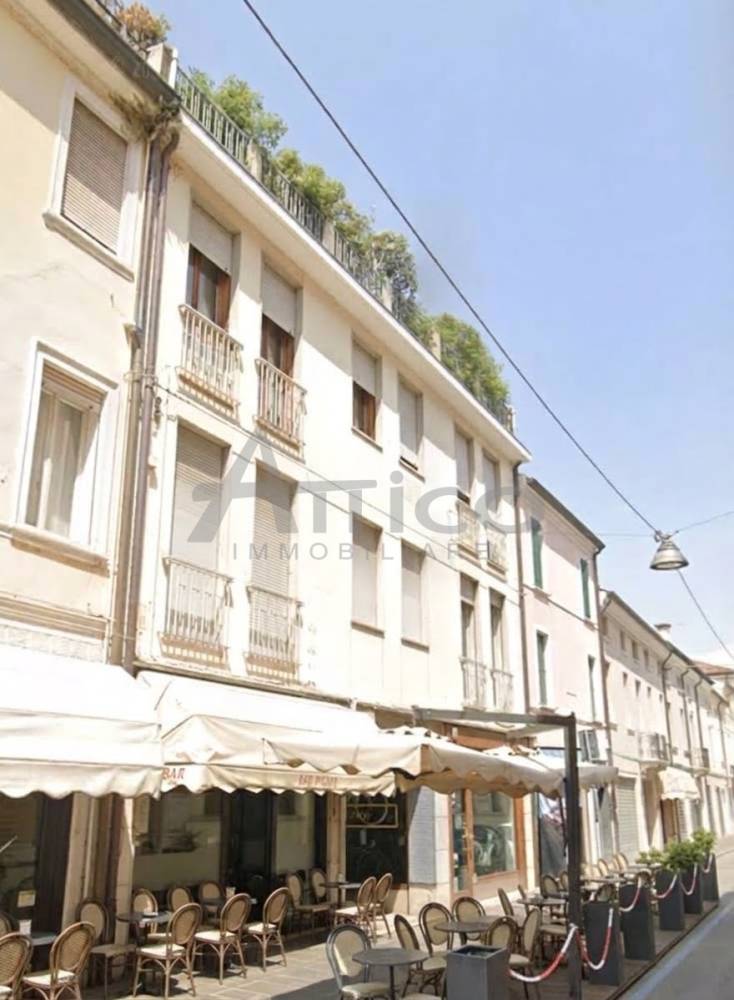 ufficio in vendita a Rovigo in zona Centro Storico