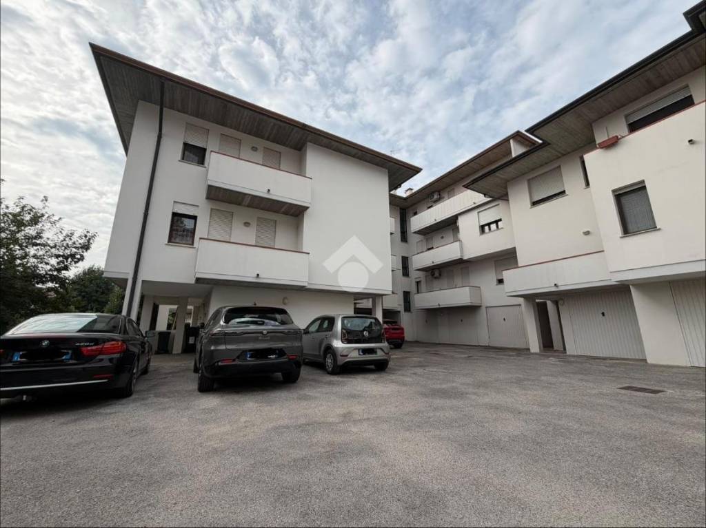 appartamento in vendita a Rovigo in zona Commenda