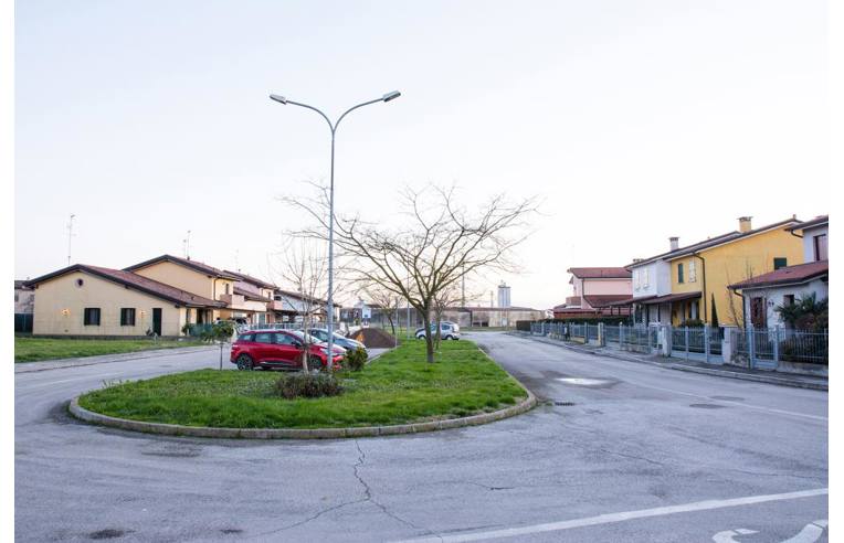 terreno edificabile in vendita a Salara in zona Croce