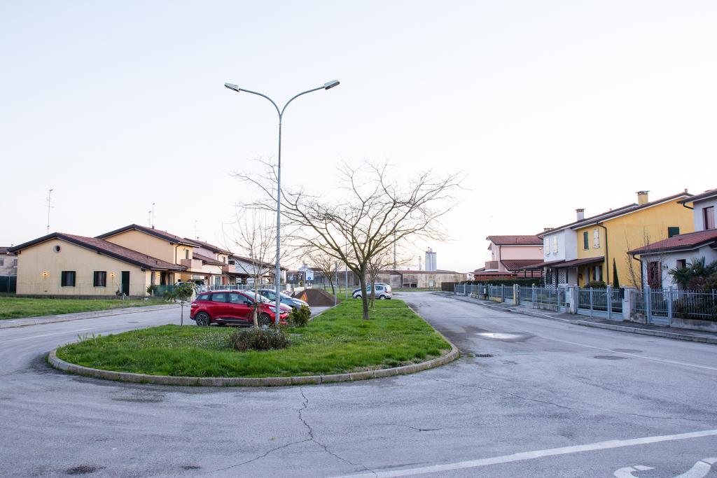 terreno edificabile in vendita a Salara in zona Croce