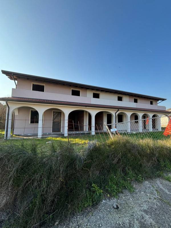 casa indipendente in vendita a San Bellino